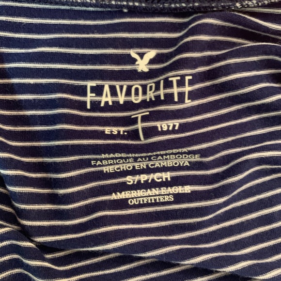 American Eagle Favorite T - Picture 4 of 4